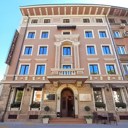 Hotel Antique - Free Private Parking Plovdiv