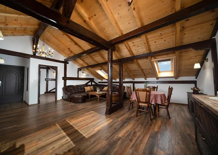 Antique - Free Private Parking