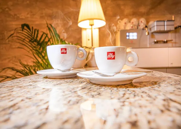 Antique - Free Private Parking 酒店 3*