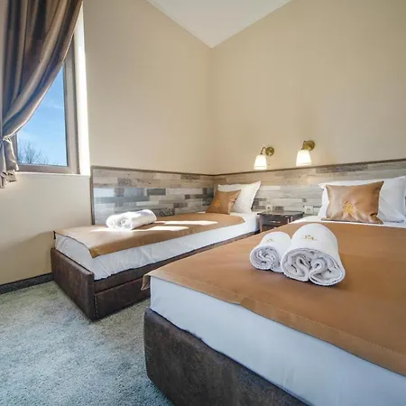 Antique 3*