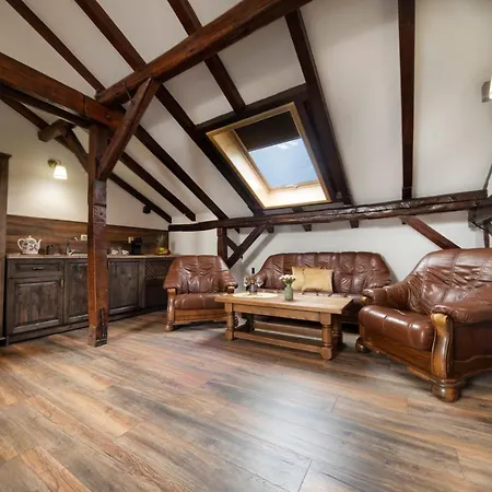 Antique - Free Private Parking Hotel