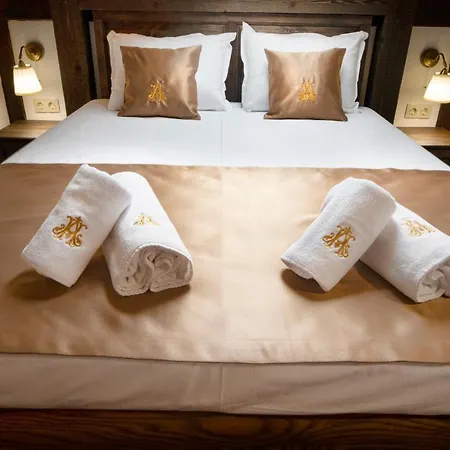 Antique - Free Private Parking Otel Filibe