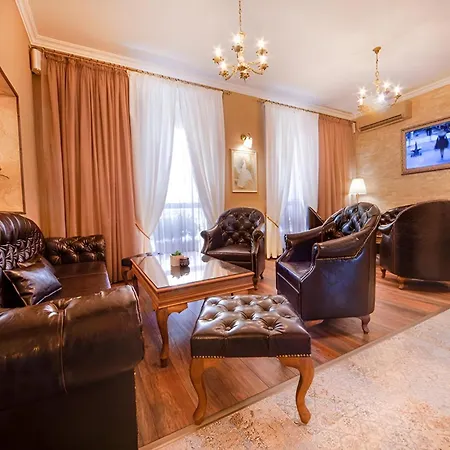 Antique - Free Private Parking 3* Filibe