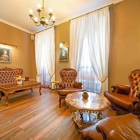 Hotel Antique - Free Private Parking