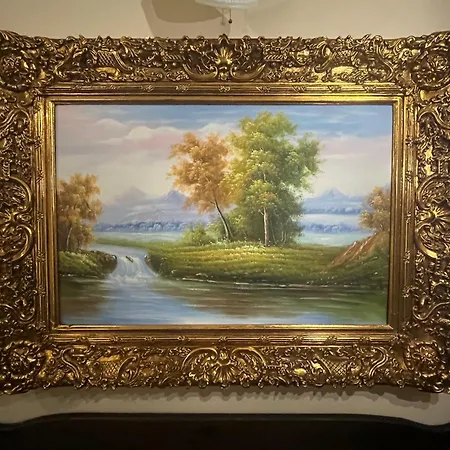 Antique - Free Private Parking Otel 3*