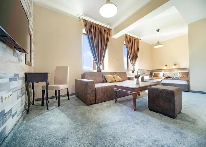 Antique - Free Private Parking 3* Пловдив