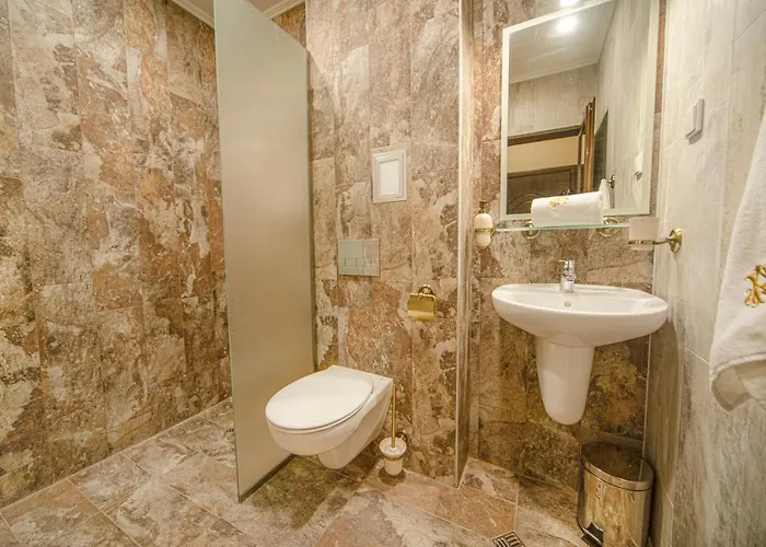 Antique - Free Private Parking Готель